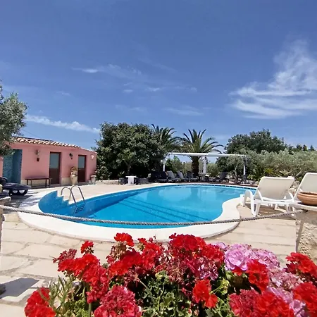 Lodge Virginia Ragusa